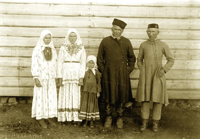 Kazanskie-tatary-v-narodnoj-odezhde.-Ufimskaja-gubernija.-1913 Городская и сельская культуры (по материалам Урало-Поволжья)